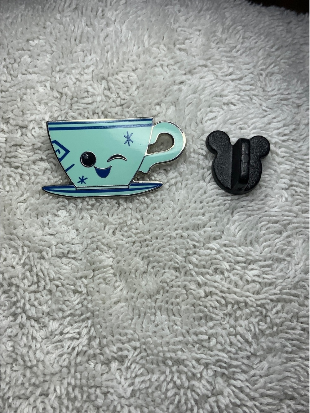 Disney parks wishable teacup pin